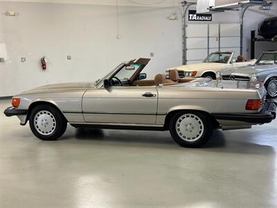 1986 Mercedes-Benz 560 SL   - Photo 7 - Boca Raton, FL 33432