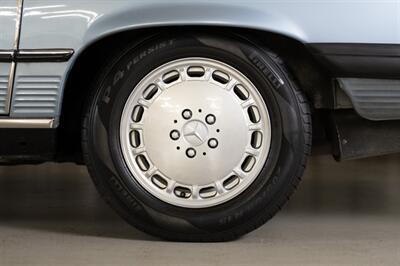 1986 Mercedes-Benz 560 SL   - Photo 17 - Boca Raton, FL 33432