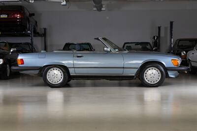 1986 Mercedes-Benz 560 SL   - Photo 4 - Boca Raton, FL 33432