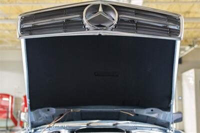 1986 Mercedes-Benz 560 SL   - Photo 69 - Boca Raton, FL 33432