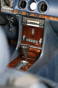 1986 Mercedes-Benz 560 SL   - Photo 33 - Boca Raton, FL 33432