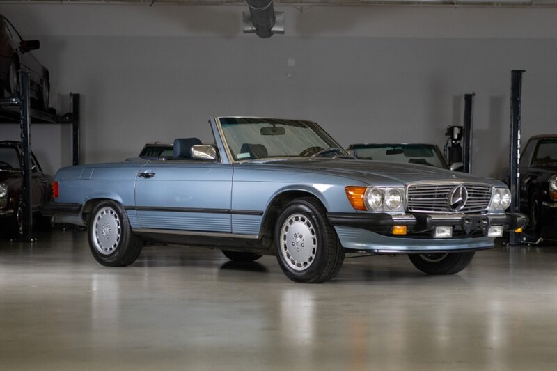 1986 Mercedes-Benz 560 SL  