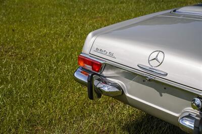 1971 Mercedes Benz 280SL SL - Photo 20 - Boca Raton, FL 33432