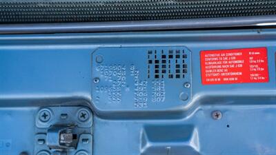 1987 Mercedes-Benz 560 SL   - Photo 38 - Boca Raton, FL 33432