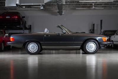 1987 Mercedes-Benz 560 SL   - Photo 3 - Boca Raton, FL 33432