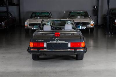 1987 Mercedes-Benz 560 SL   - Photo 27 - Boca Raton, FL 33432