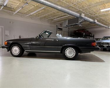 1987 Mercedes-Benz 560 SL   - Photo 7 - Boca Raton, FL 33432