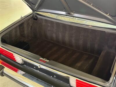 1987 Mercedes-Benz 560 SL   - Photo 27 - Boca Raton, FL 33432