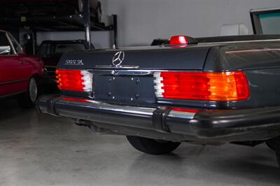1987 Mercedes-Benz 560 SL   - Photo 39 - Boca Raton, FL 33432