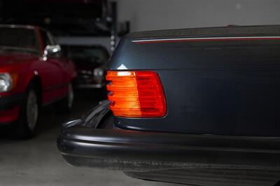 1987 Mercedes-Benz 560 SL   - Photo 7 - Boca Raton, FL 33432