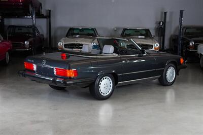 1987 Mercedes-Benz 560 SL   - Photo 38 - Boca Raton, FL 33432