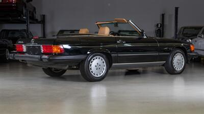 1989 Mercedes-Benz 560 SL   - Photo 19 - Boca Raton, FL 33432