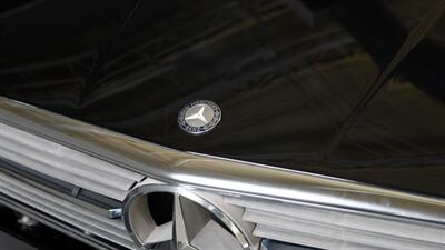1989 Mercedes-Benz 560 SL   - Photo 8 - Boca Raton, FL 33432
