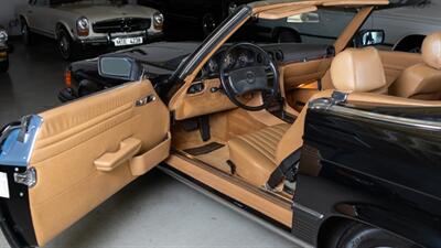 1989 Mercedes-Benz 560 SL   - Photo 21 - Boca Raton, FL 33432