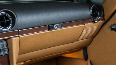 1989 Mercedes-Benz 560 SL   - Photo 37 - Boca Raton, FL 33432