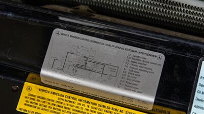 1989 Mercedes-Benz 560 SL   - Photo 68 - Boca Raton, FL 33432