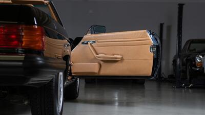 1989 Mercedes-Benz 560 SL   - Photo 42 - Boca Raton, FL 33432