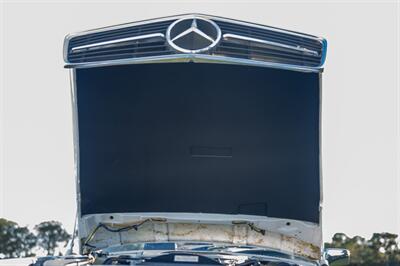 1986 Mercedes-Benz 560 SL   - Photo 31 - Boca Raton, FL 33432