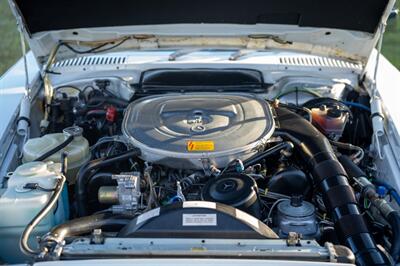 1986 Mercedes-Benz 560 SL   - Photo 25 - Boca Raton, FL 33432