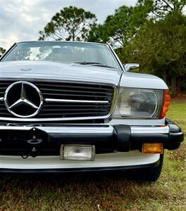 1986 Mercedes-Benz 560 SL   - Photo 18 - Boca Raton, FL 33432