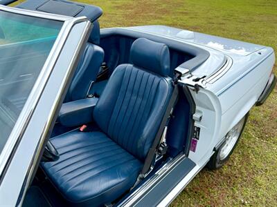 1986 Mercedes-Benz 560 SL   - Photo 21 - Boca Raton, FL 33432