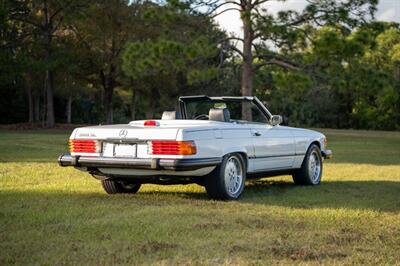 1986 Mercedes-Benz 560 SL   - Photo 9 - Boca Raton, FL 33432