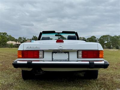 1986 Mercedes-Benz 560 SL   - Photo 10 - Boca Raton, FL 33432