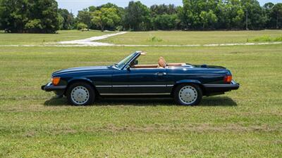 1986 Mercedes-Benz 560 SL   - Photo 8 - Boca Raton, FL 33432