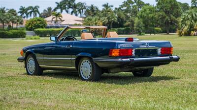 1986 Mercedes-Benz 560 SL   - Photo 10 - Boca Raton, FL 33432