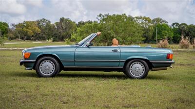 1986 Mercedes-Benz 560 SL   - Photo 6 - Boca Raton, FL 33432