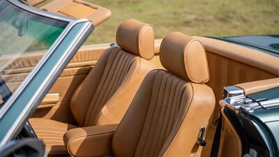 1986 Mercedes-Benz 560 SL   - Photo 15 - Boca Raton, FL 33432