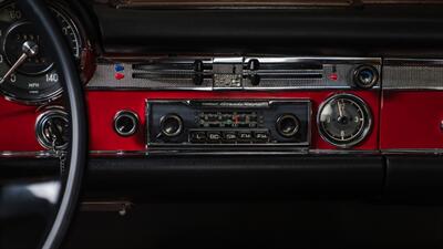 1968 Mercedes Benz 250SL SL   - Photo 25 - Boca Raton, FL 33432