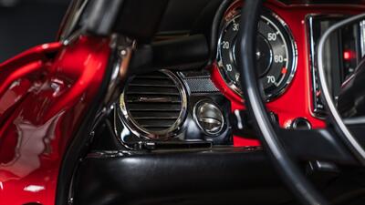 1968 Mercedes Benz 250SL SL   - Photo 24 - Boca Raton, FL 33432