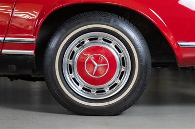 1966 Mercedes Benz 230SL SL   - Photo 23 - Boca Raton, FL 33432
