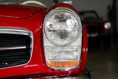 1966 Mercedes Benz 230SL SL   - Photo 7 - Boca Raton, FL 33432