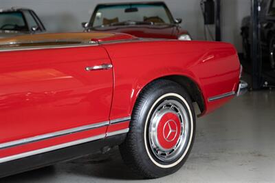 1966 Mercedes Benz 230SL SL   - Photo 15 - Boca Raton, FL 33432