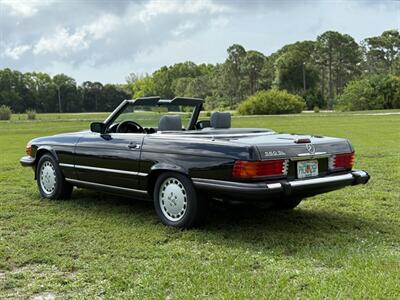 1989 Mercedes-Benz 560 SL   - Photo 9 - Boca Raton, FL 33432