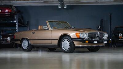 1986 Mercedes-Benz 560 SL   - Photo 1 - Boca Raton, FL 33432