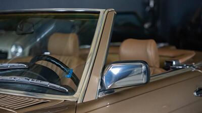 1986 Mercedes-Benz 560 SL   - Photo 17 - Boca Raton, FL 33432