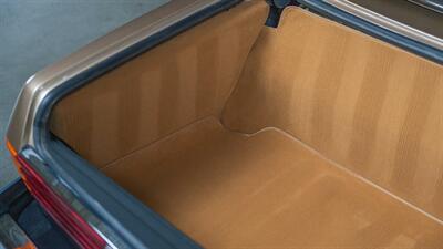 1986 Mercedes-Benz 560 SL   - Photo 60 - Boca Raton, FL 33432