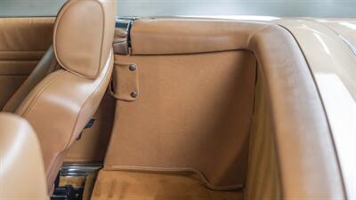 1986 Mercedes-Benz 560 SL   - Photo 37 - Boca Raton, FL 33432