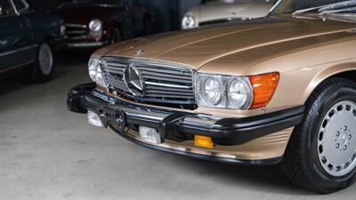 1986 Mercedes-Benz 560 SL   - Photo 16 - Boca Raton, FL 33432