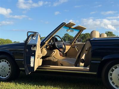 1989 Mercedes-Benz 560 SL   - Photo 13 - Boca Raton, FL 33432