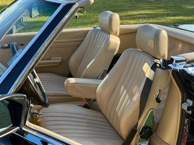 1989 Mercedes-Benz 560 SL   - Photo 21 - Boca Raton, FL 33432