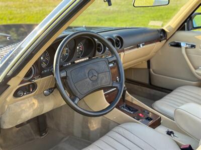 1989 Mercedes-Benz 560 SL   - Photo 18 - Boca Raton, FL 33432