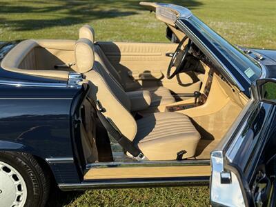 1989 Mercedes-Benz 560 SL   - Photo 23 - Boca Raton, FL 33432