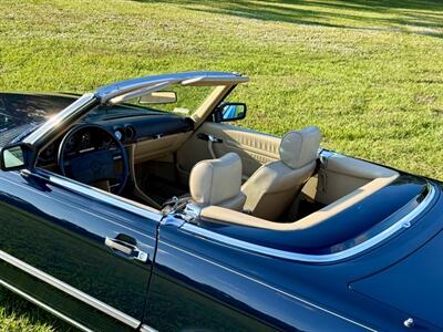 1989 Mercedes-Benz 560 SL   - Photo 9 - Boca Raton, FL 33432