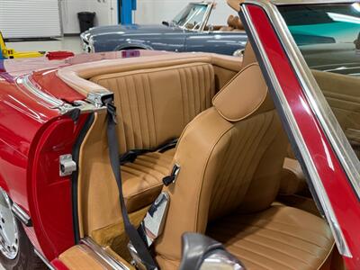 1989 Mercedes-Benz 560 SL   - Photo 25 - Boca Raton, FL 33432