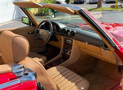 1989 Mercedes-Benz 560 SL   - Photo 22 - Boca Raton, FL 33432