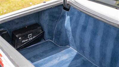 1988 Mercedes-Benz 560 SL   - Photo 35 - Boca Raton, FL 33432